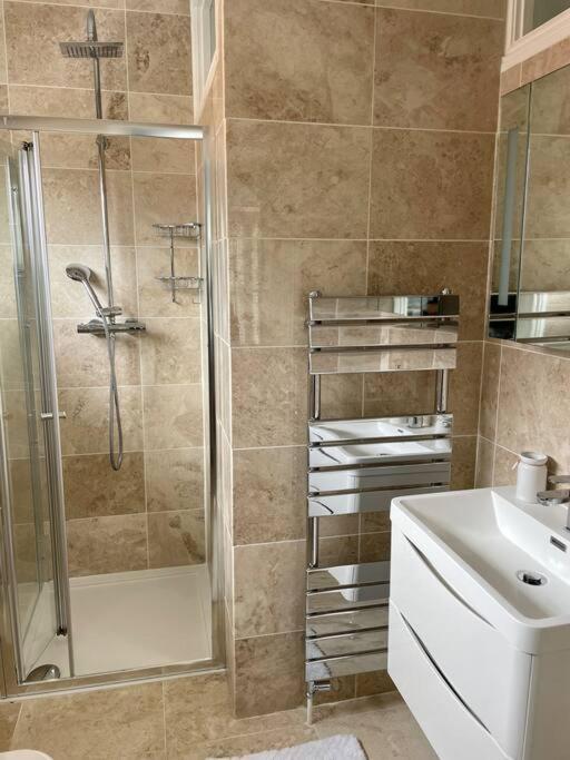 בורנמות' Modern 2 Bed Flat W Parking, Dog Friendly, Central מראה חיצוני תמונה