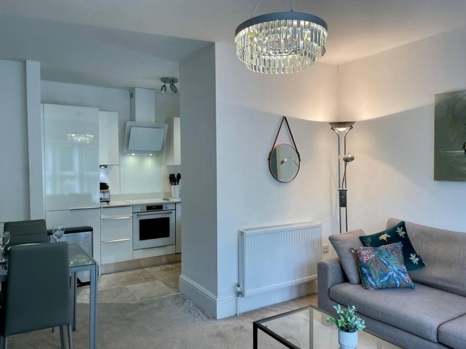 בורנמות' Modern 2 Bed Flat W Parking, Dog Friendly, Central מראה חיצוני תמונה
